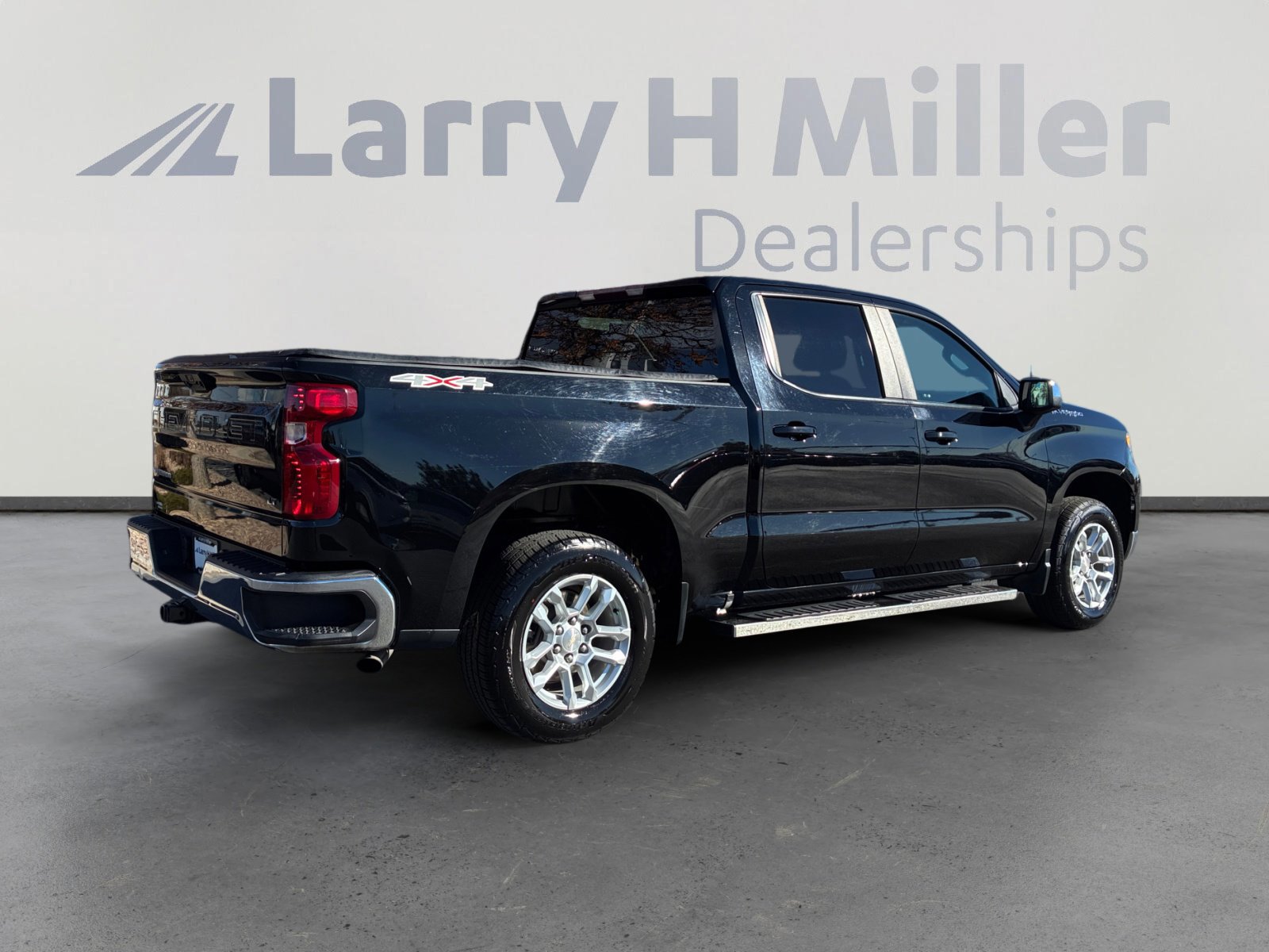 Used 2022 Chevrolet Silverado 1500 LT image 5