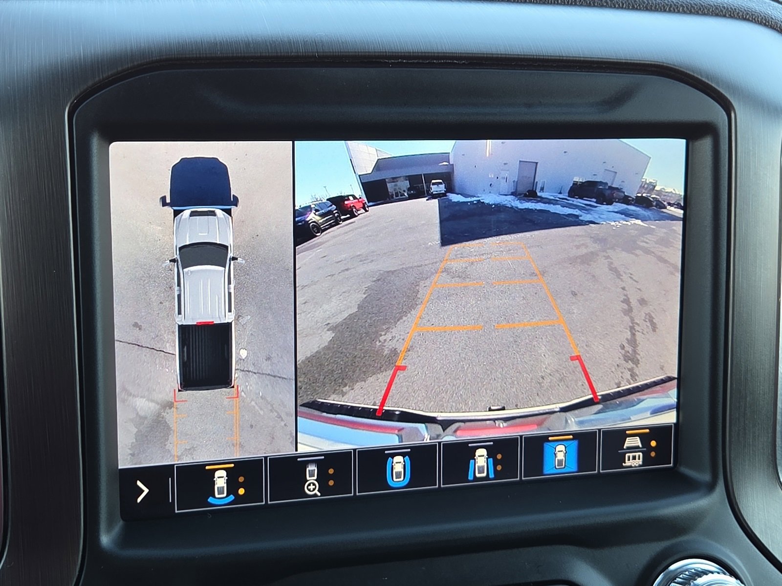 Used 2023 GMC Sierra 2500 AT4 w/ AT4 Premium Plus Package image 16