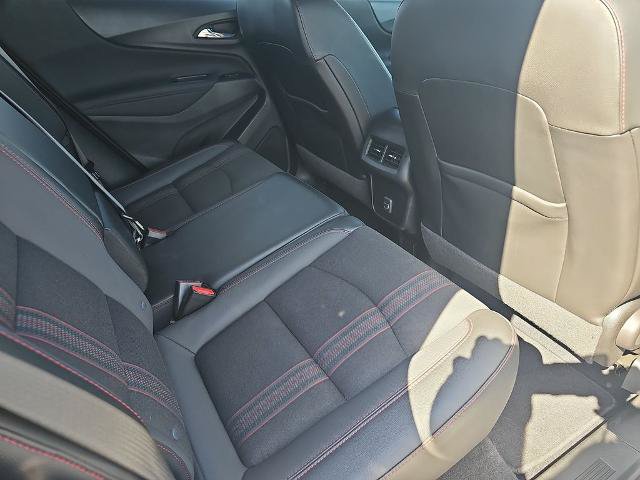 Used 2022 Chevrolet Equinox RS w/ Infotainment Package FWD image 11