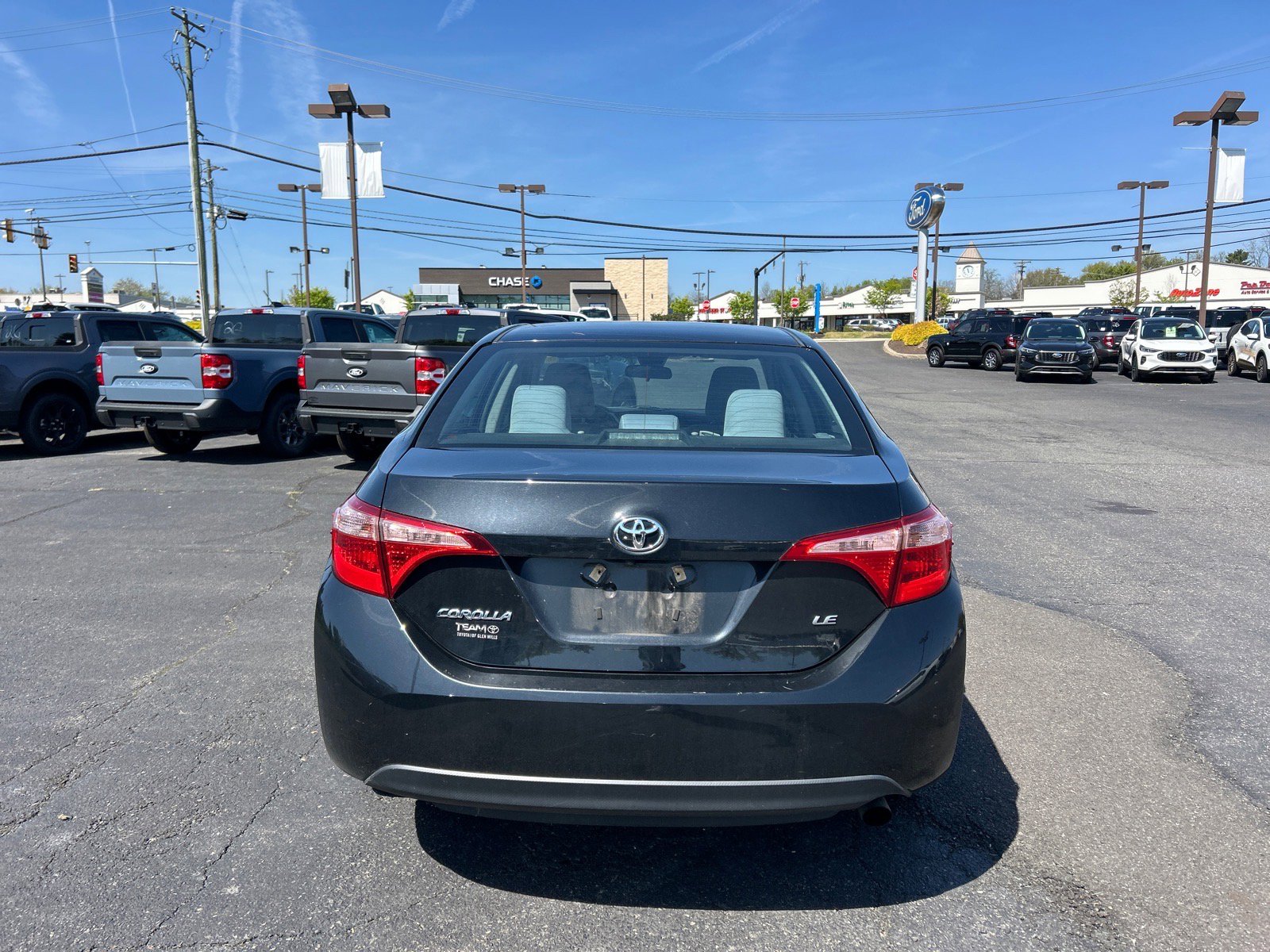 Used 2018 Toyota Corolla LE FWD image 6