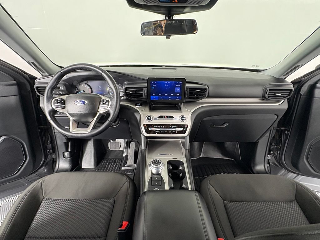 Certified 2022 Ford Explorer XLT AWD/4WD image 4
