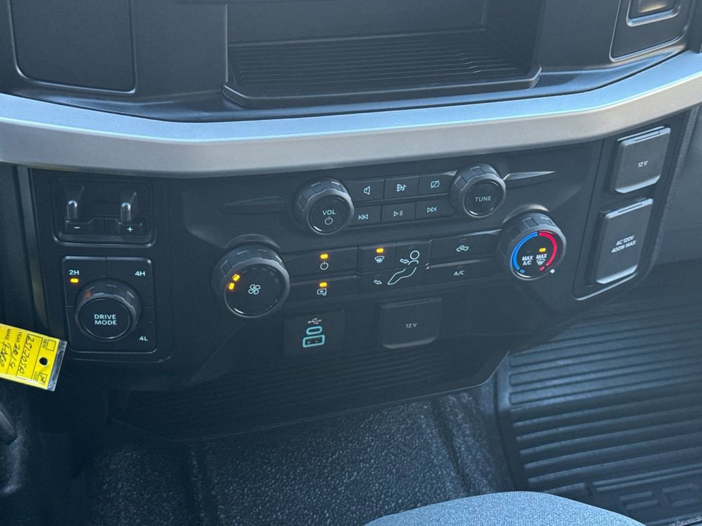 Certified 2024 Ford F350 XLT w/ FX4 Off-Road Package image 18