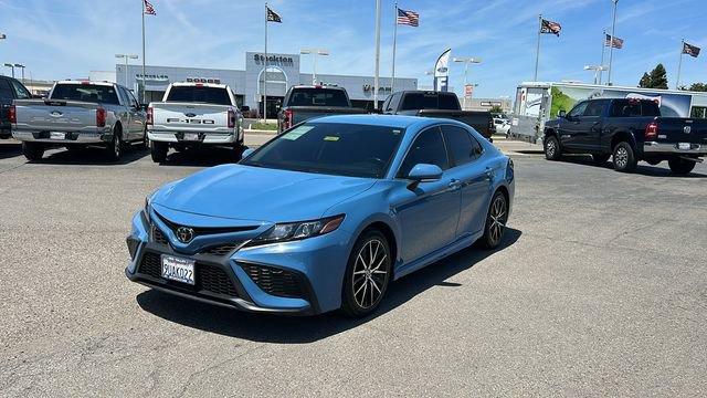 Used 2024 Toyota Camry SE FWD image 8