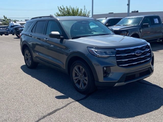 Certified 2026 Ford Explorer Active w/ Active Comfort Package AWD/4WD image 2