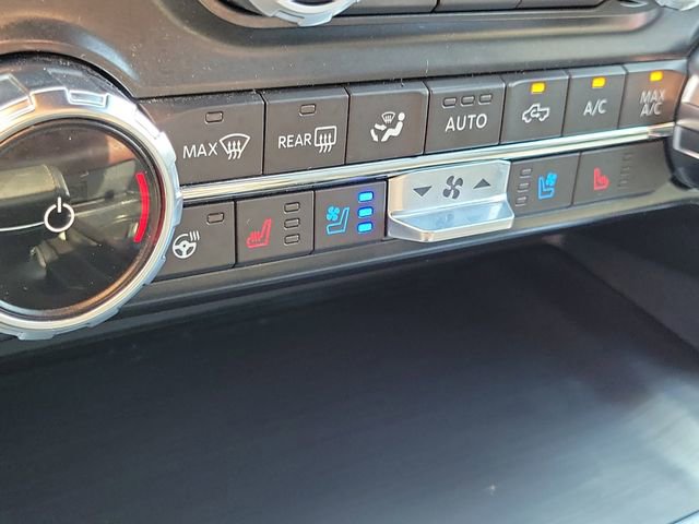 Certified 2022 Ford F150 Lariat w/ Equipment Group 502A High image 11