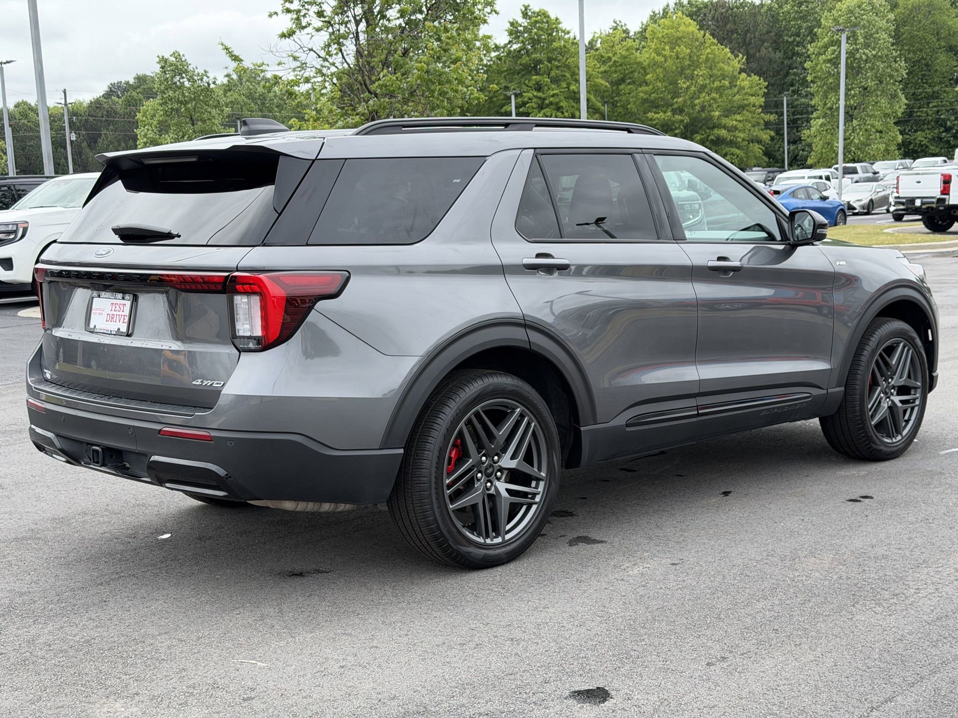 Certified 2025 Ford Explorer ST-Line w/ ST-Line Street Pack AWD/4WD image 25