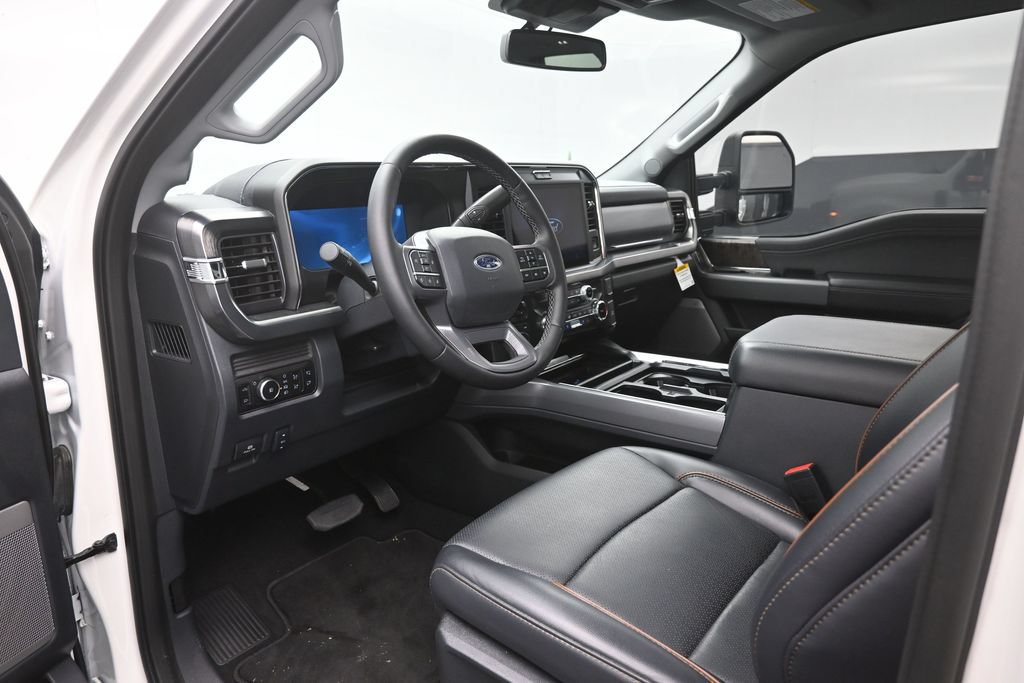 Certified 2025 Ford F250 Lariat w/ Black Appearance Package AWD/4WD image 19