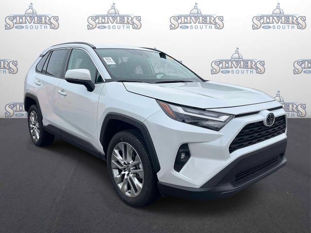 Used 2025 Toyota RAV4 XLE Premium FWD image 1
