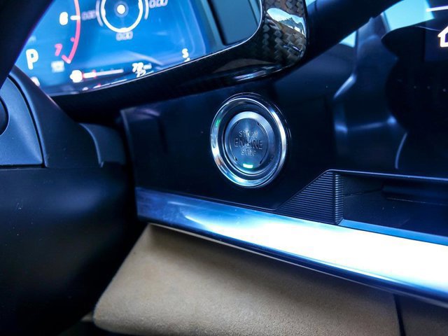 Used 2021 Chevrolet Corvette Stingray Premium Conv w/ Z51 Performance Package image 16