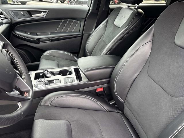 Certified 2024 Ford Edge ST w/ Equipment Group 401A image 28