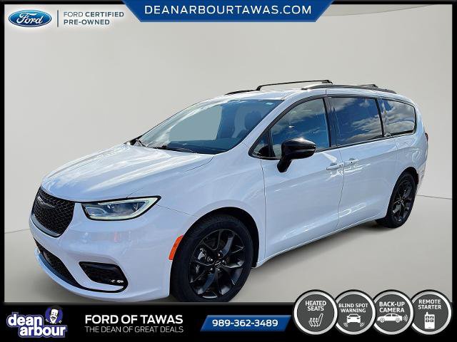 Used 2025 Chrysler Pacifica Limited FWD image 1
