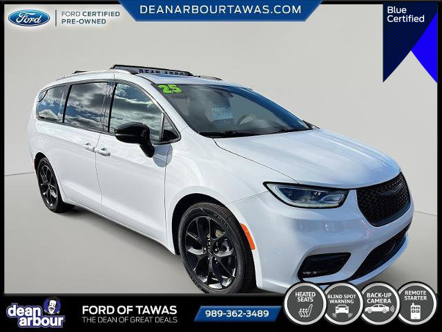 Used 2025 Chrysler Pacifica Limited
