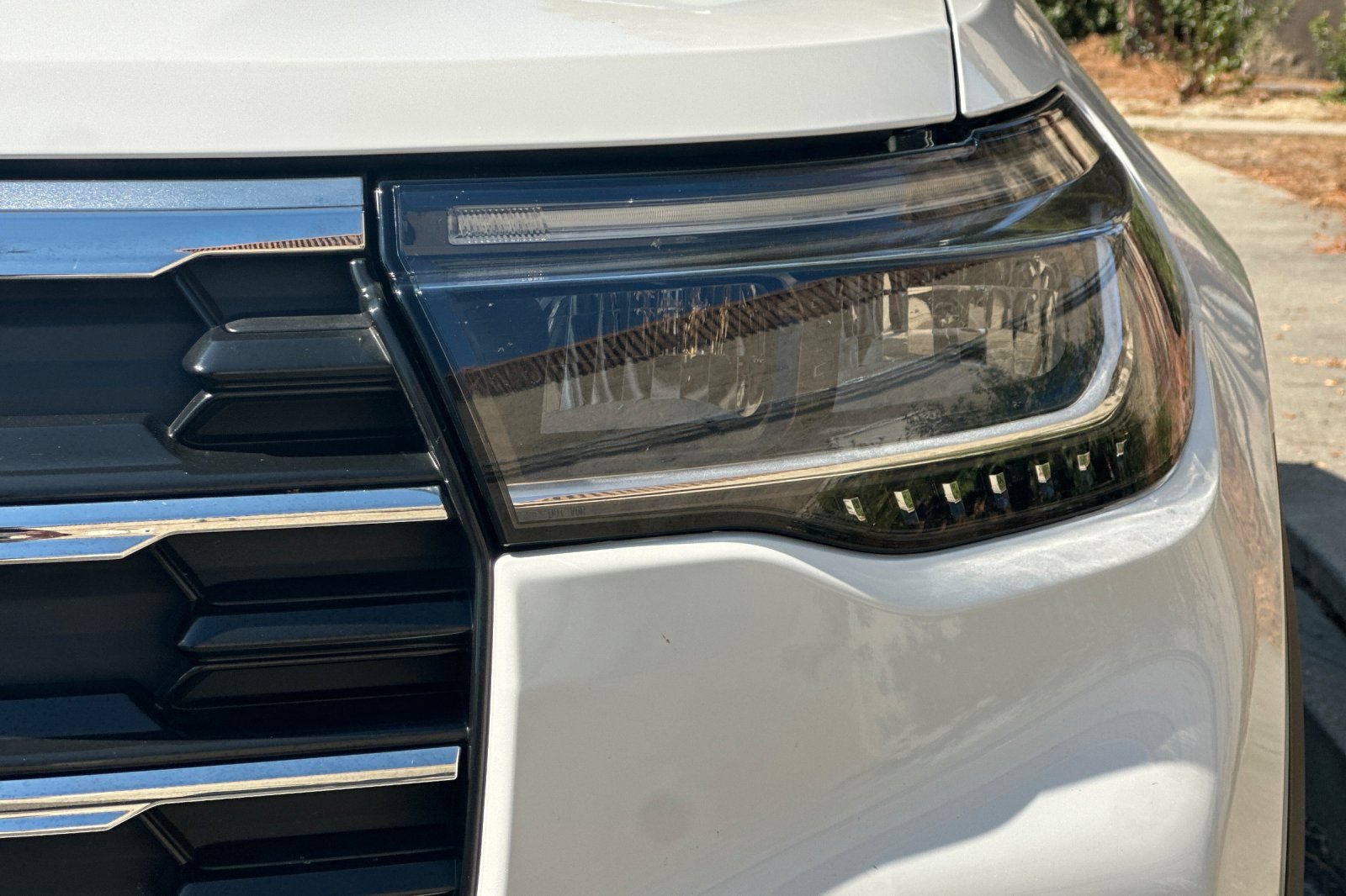 Certified 2025 Ford Explorer Active RWD image 54
