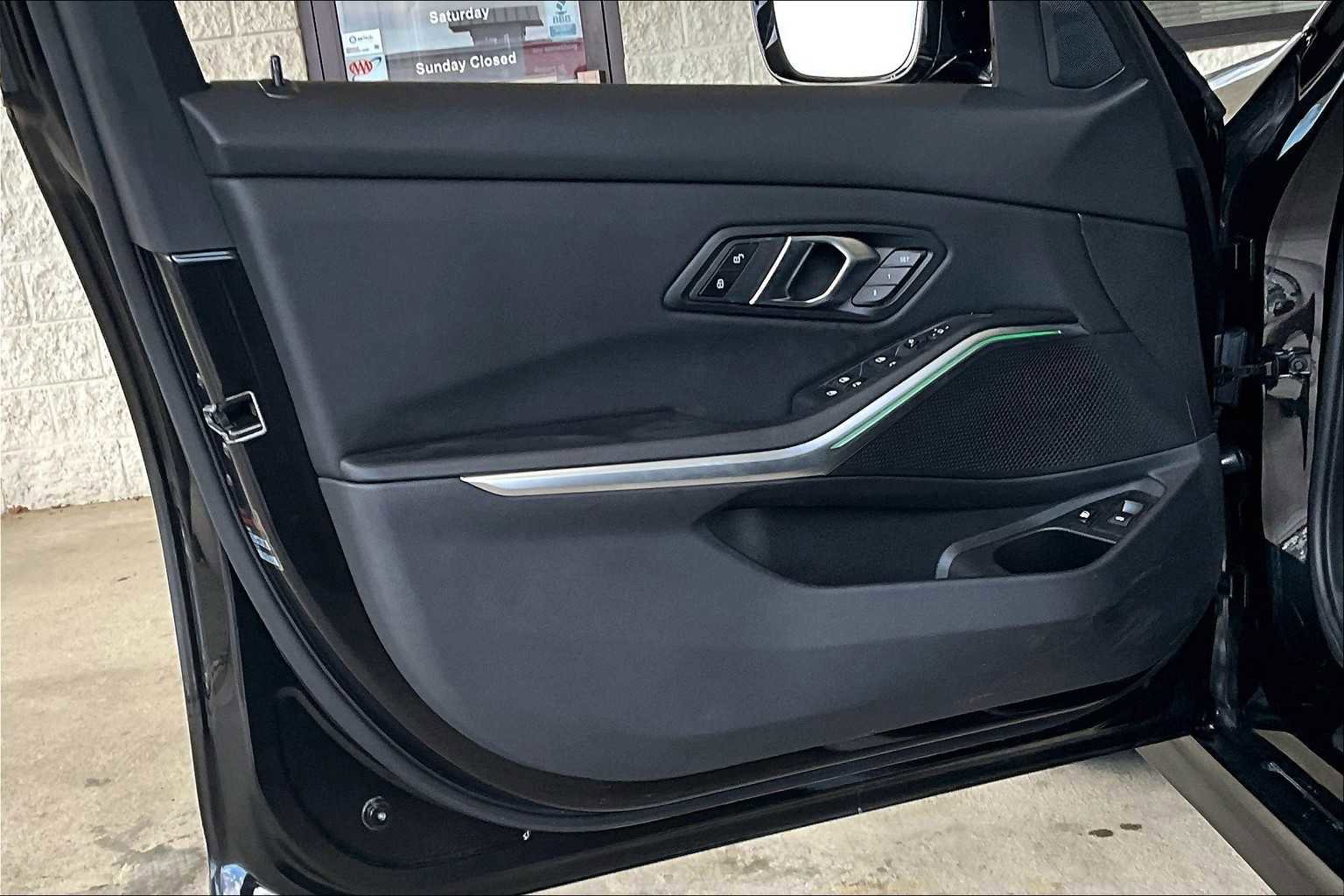 Used 2024 BMW 330e w/ Convenience Package image 21