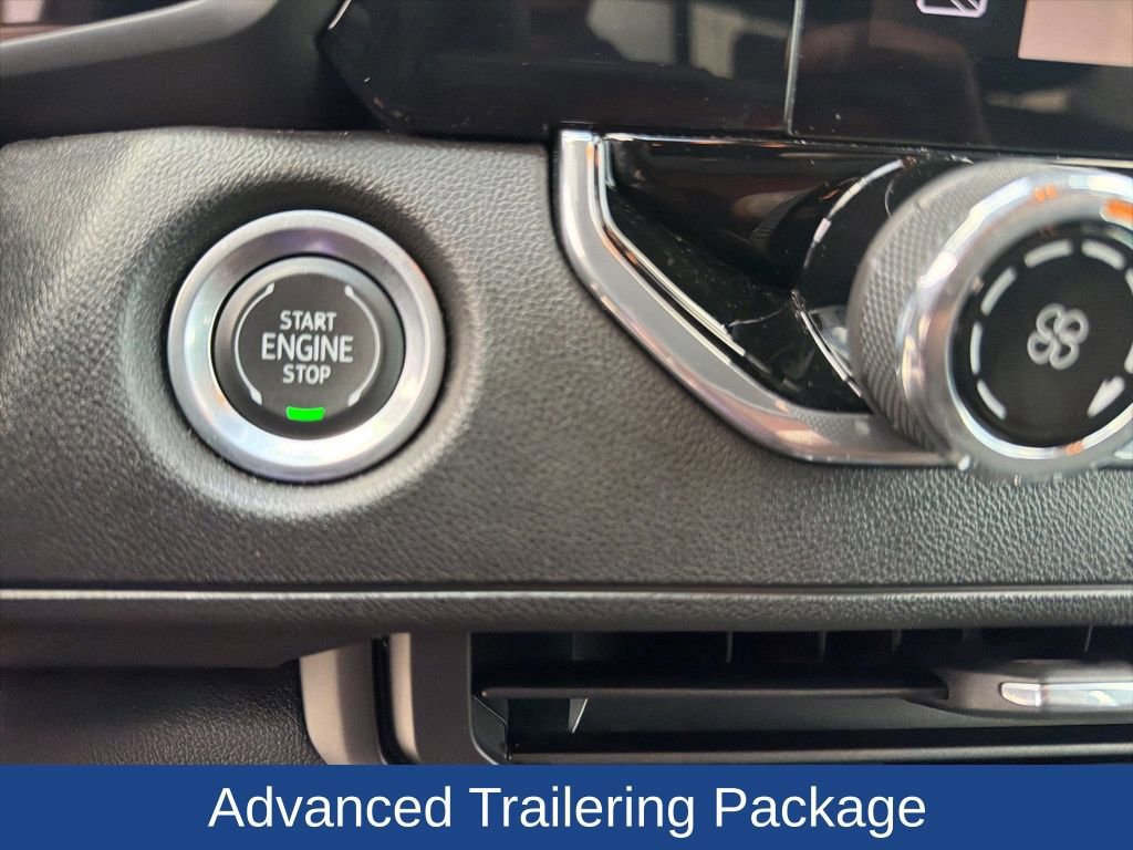 Used 2024 Chevrolet Colorado Trail Boss w/ Technology Package image 23