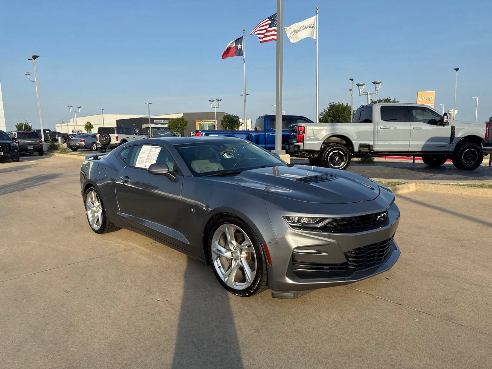 Used 2020 Chevrolet Camaro SS RWD image 8