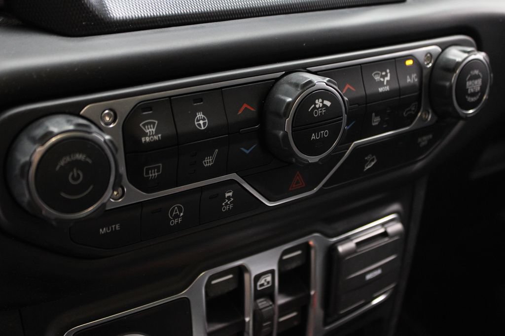Used 2021 Jeep Wrangler Unlimited Sport AWD/4WD image 29
