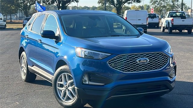 Certified 2023 Ford Edge SEL w/ Convenience Package
