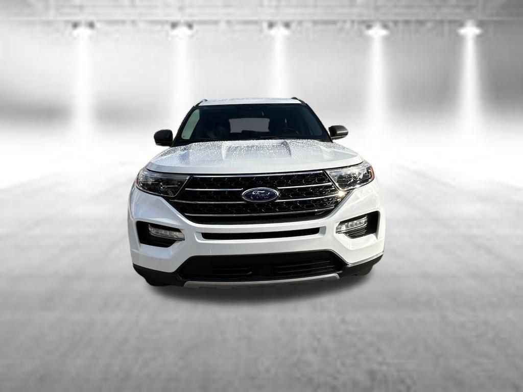 Certified 2021 Ford Explorer XLT w/ Equipment Group 202A RWD image 10
