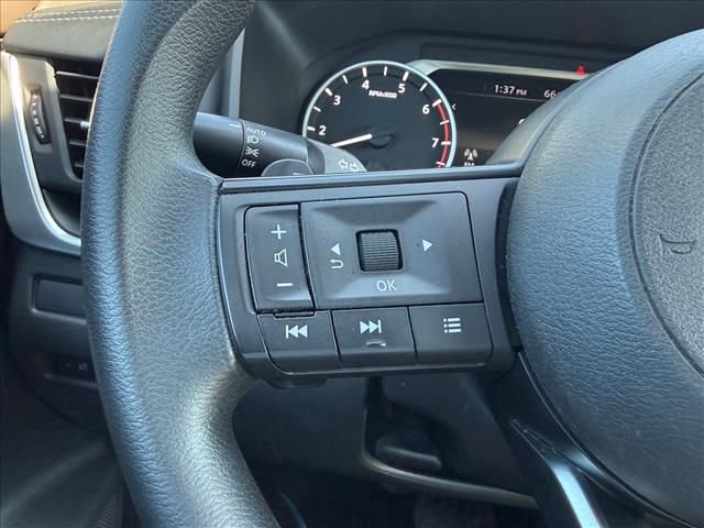Used 2022 Nissan Rogue S AWD/4WD image 22