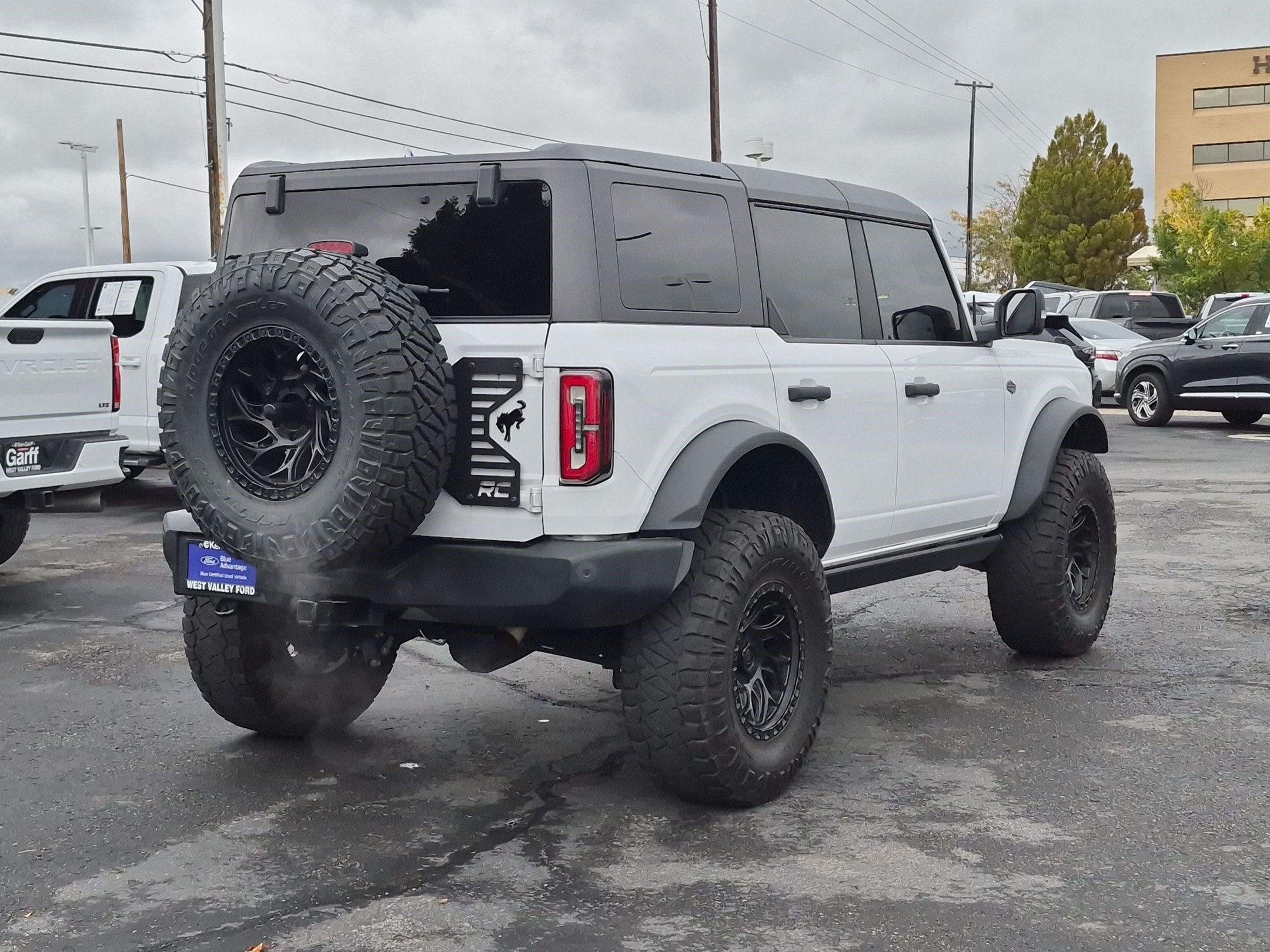 Certified 2023 Ford Bronco Wildtrak AWD/4WD image 3