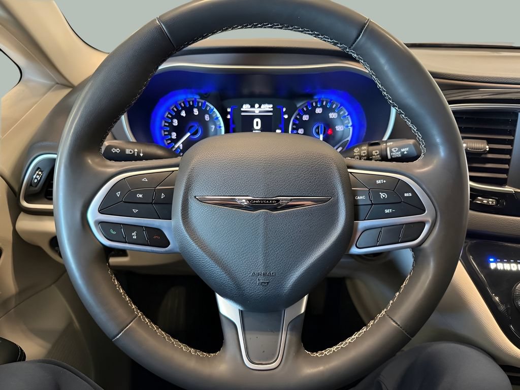 Used 2023 Chrysler Voyager LX FWD image 24