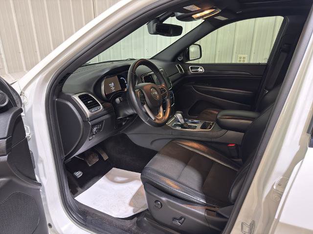 Used 2019 Jeep Grand Cherokee Altitude image 2