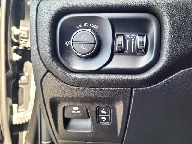 Used 2024 RAM 1500 Sport w/ G/T Package AWD/4WD image 16