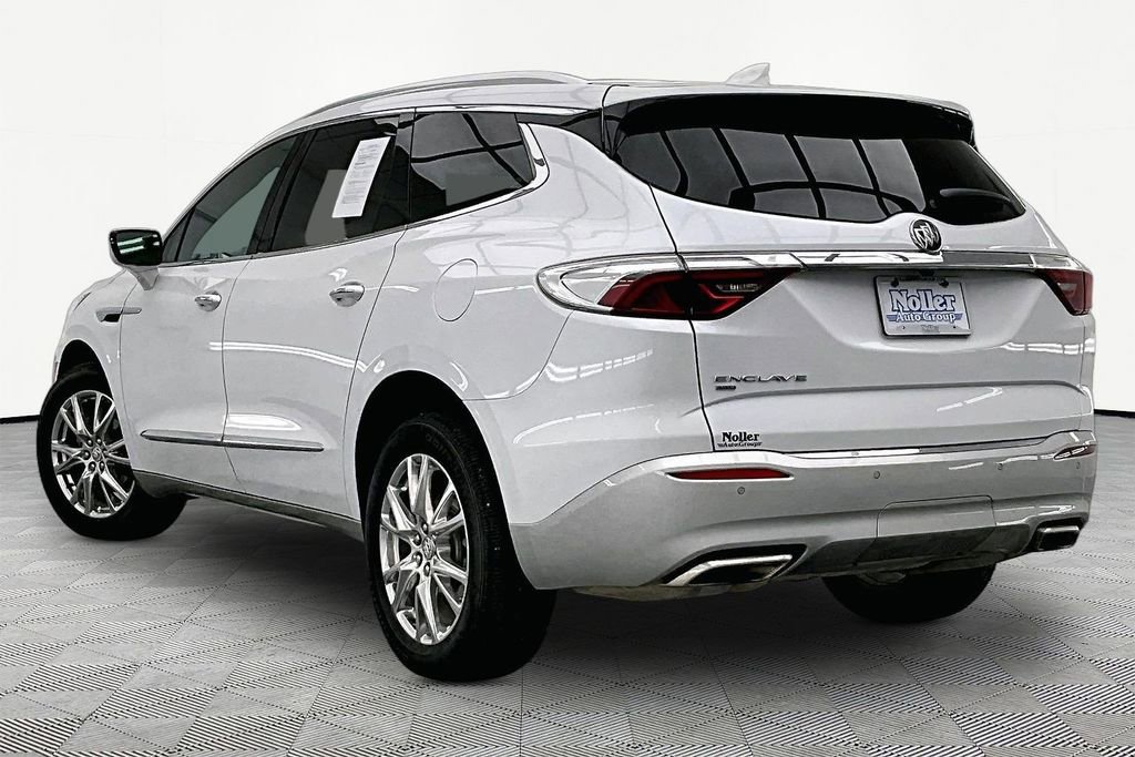 Used 2024 Buick Enclave Essence w/ Experience Buick Package AWD/4WD image 13