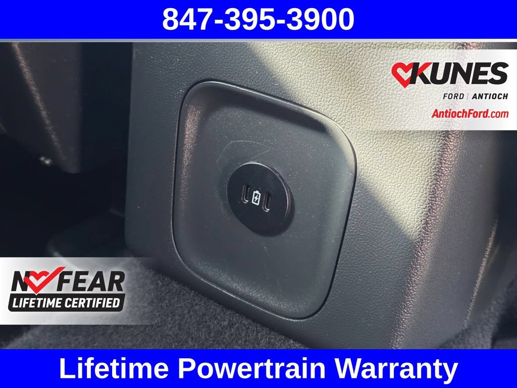 Certified 2025 Ford Escape ST-Line AWD/4WD image 40