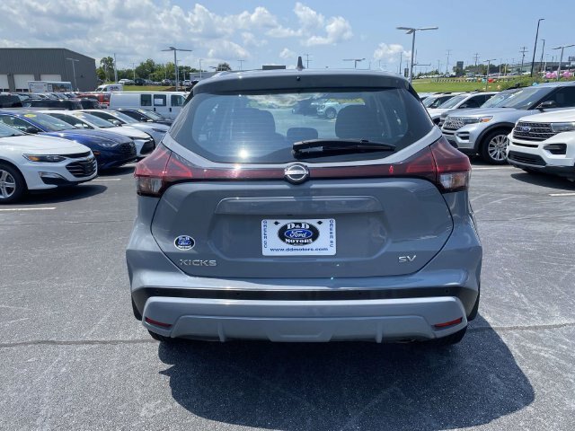 Used 2024 Nissan Kicks SV FWD image 6
