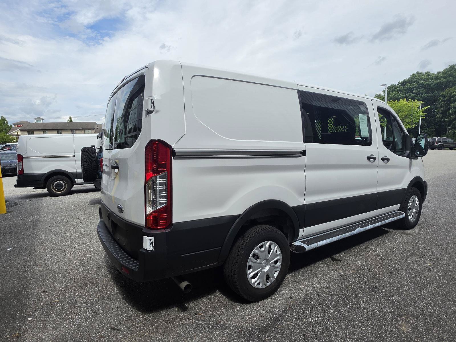 Certified 2025 Ford Transit 250 Low Roof w/ Exterior Upgrade Package RWD image 3