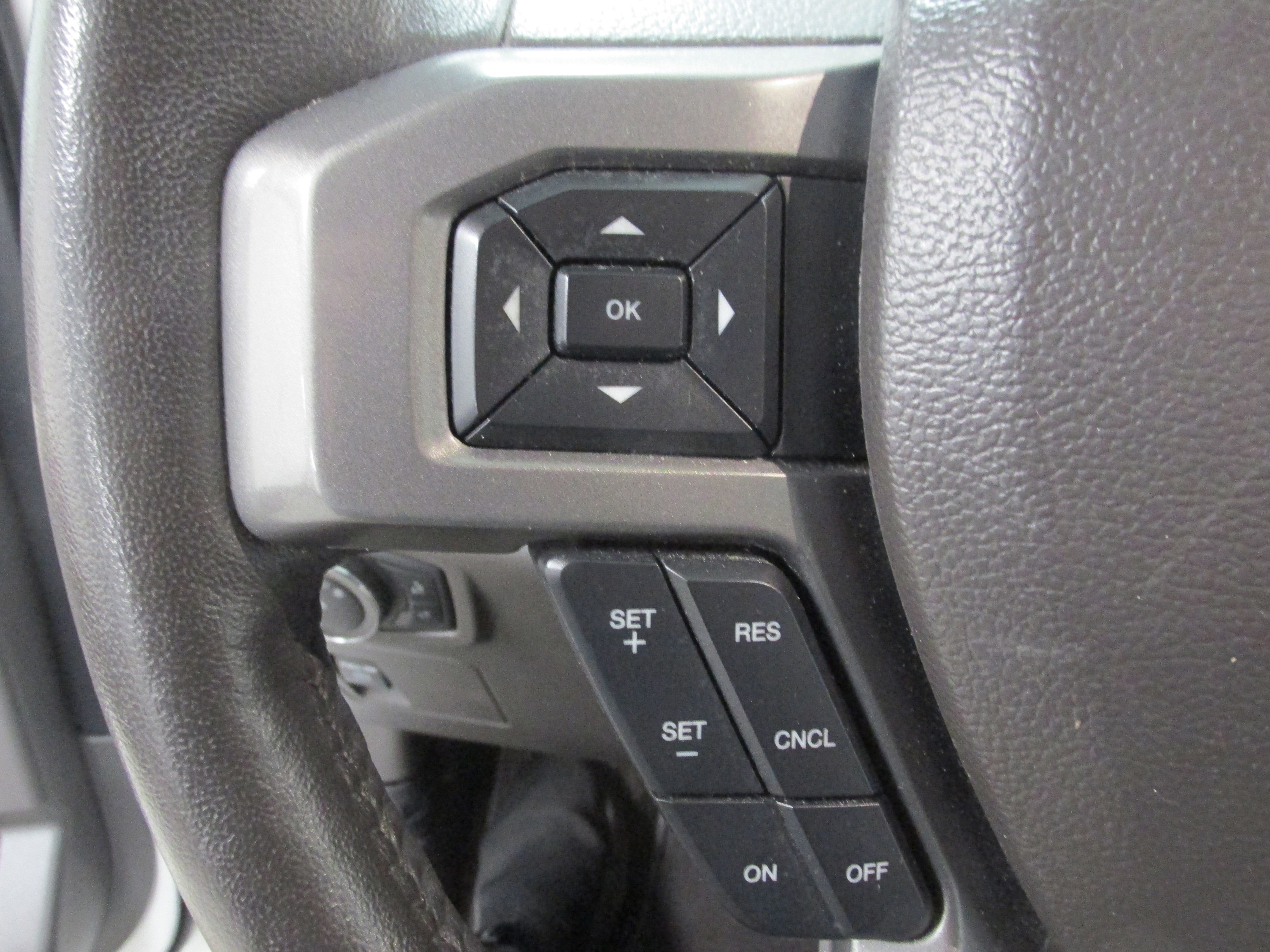 Certified 2021 Ford Expedition XLT image 35