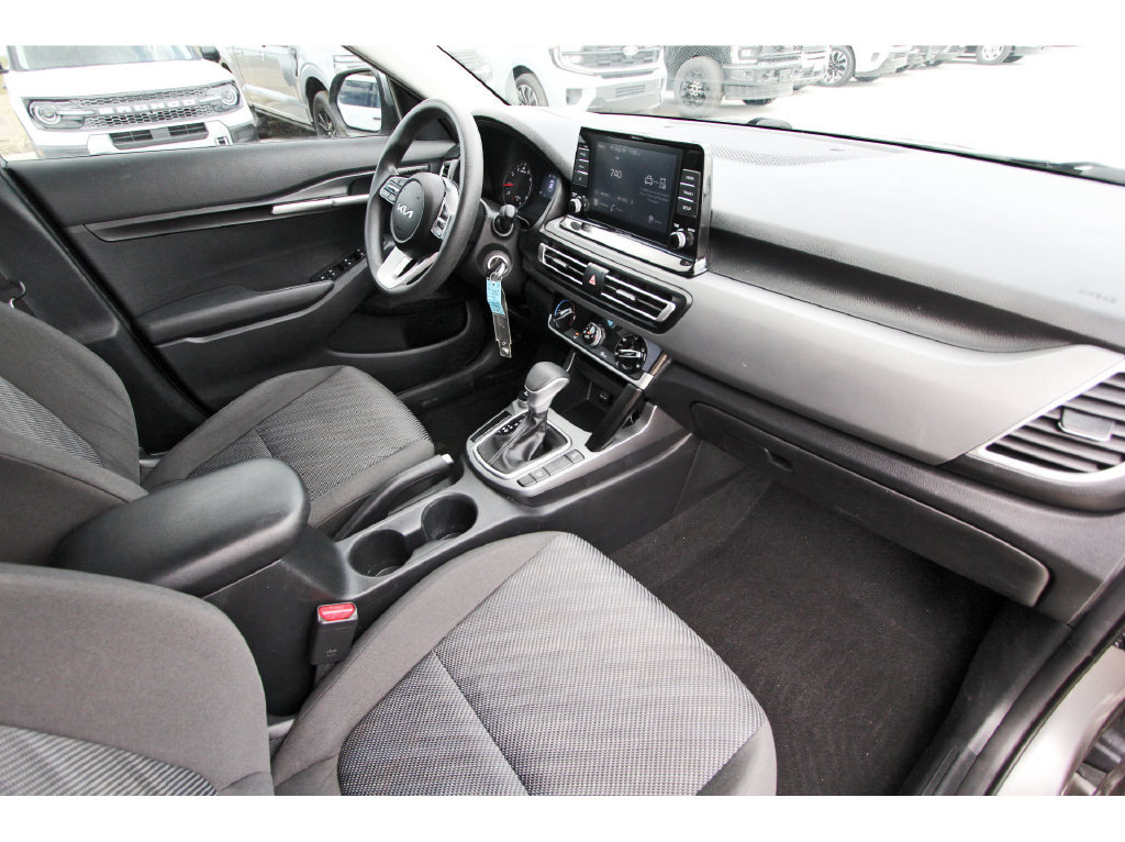 Used 2022 Kia Seltos LX AWD/4WD image 28