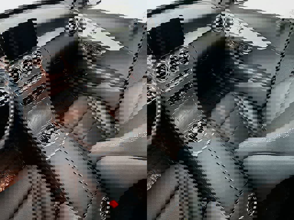 Used 2020 Mercedes-Benz C 300 Sedan image 14