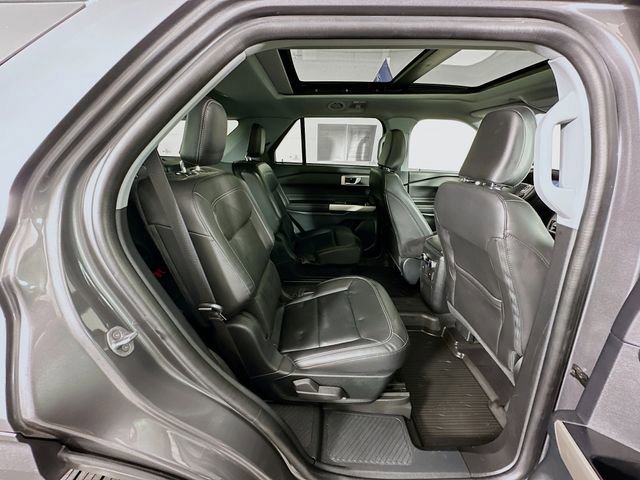 Certified 2023 Ford Explorer XLT w/ Equipment Group 202A image 33