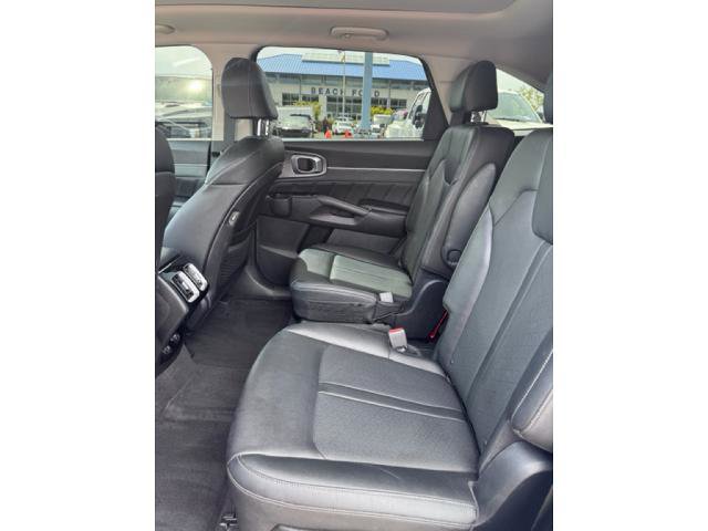 Used 2022 Kia Sorento SX FWD image 12