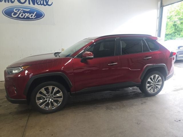 Used 2021 Toyota RAV4 Limited AWD/4WD image 31