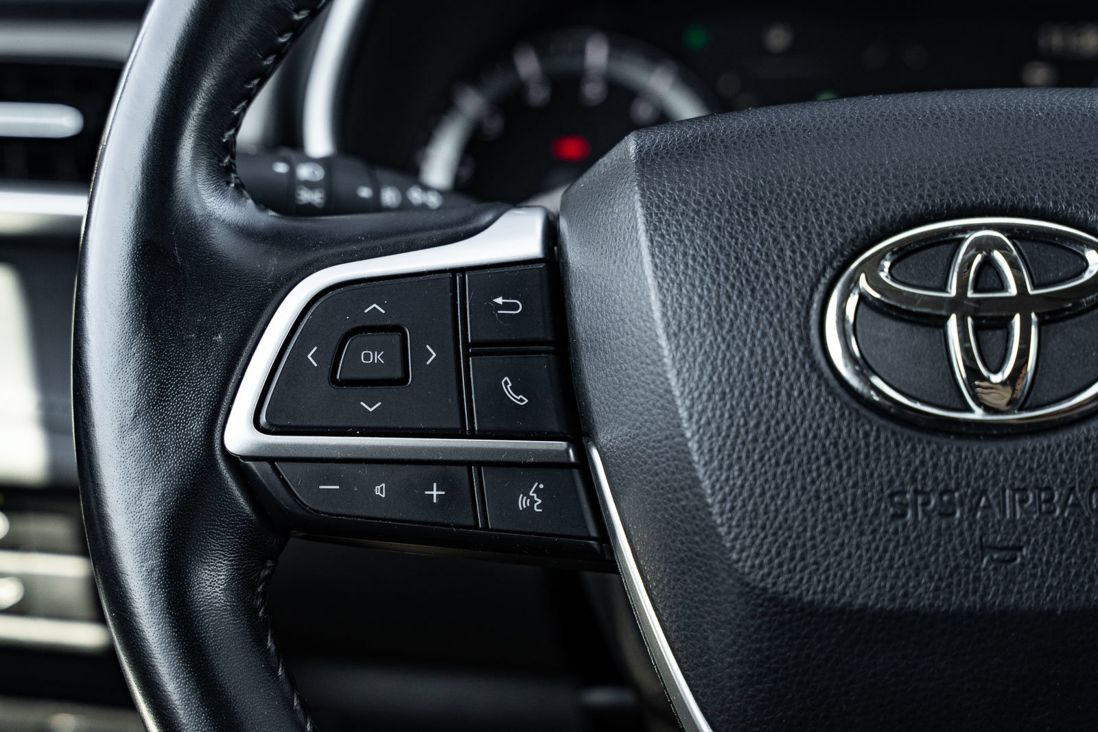 Used 2022 Toyota Highlander XLE FWD image 24