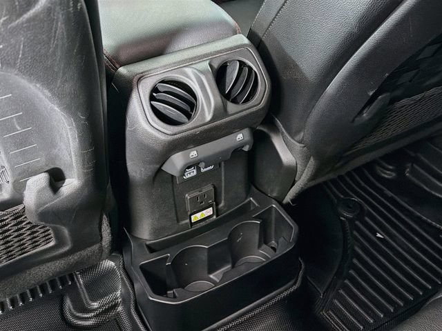 Used 2021 Jeep Wrangler Unlimited Rubicon AWD/4WD image 31
