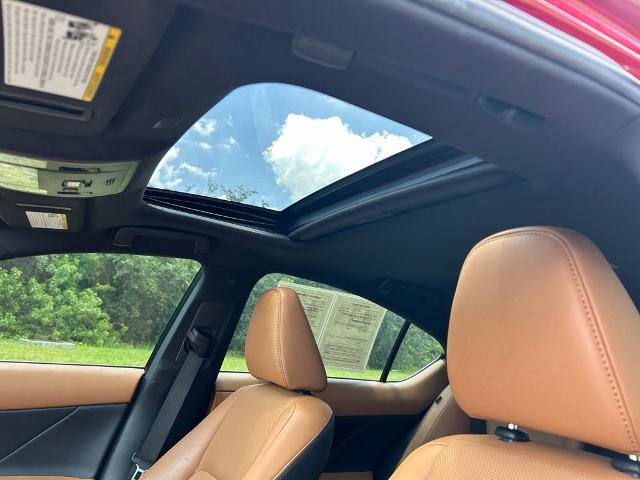 Used 2022 Lexus IS 300 w/ Premium Package RWD image 21