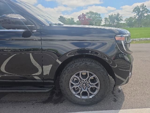 Certified 2025 Ford Expedition Max Active AWD/4WD image 4