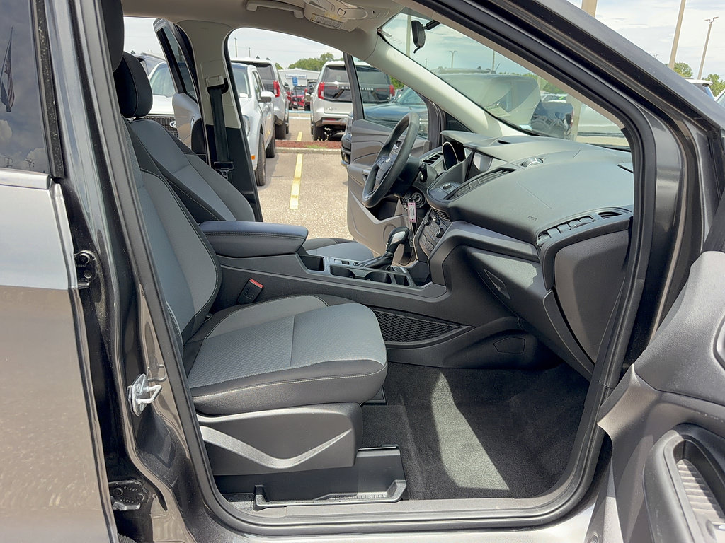 Certified 2018 Ford Escape SE w/ SE Sync 3 Package FWD image 14