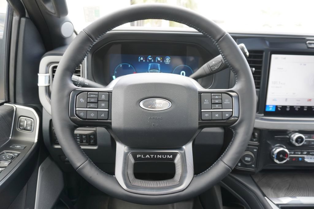 Certified 2025 Ford F250 Platinum AWD/4WD image 10