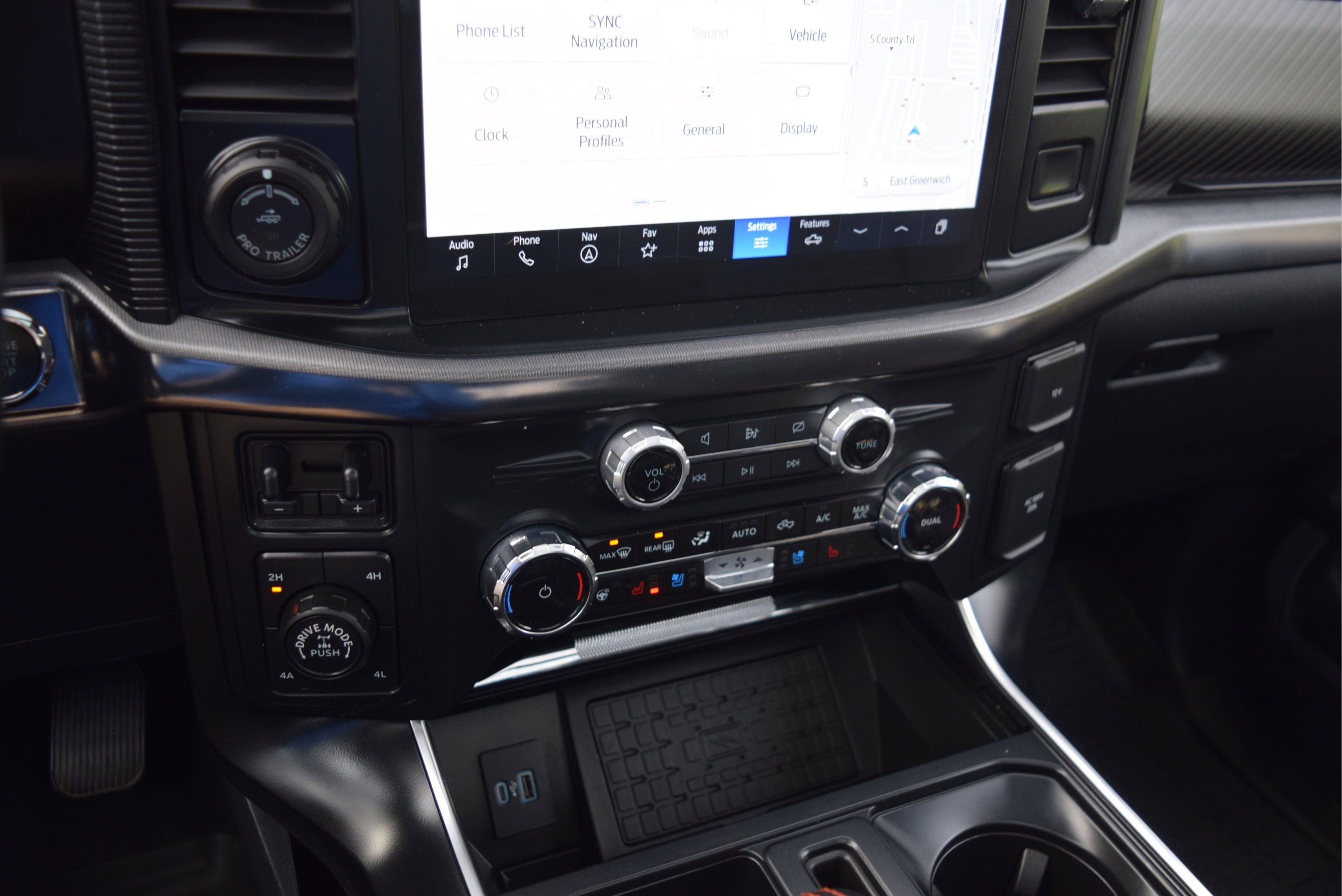 Certified 2024 Ford F150 Raptor image 18