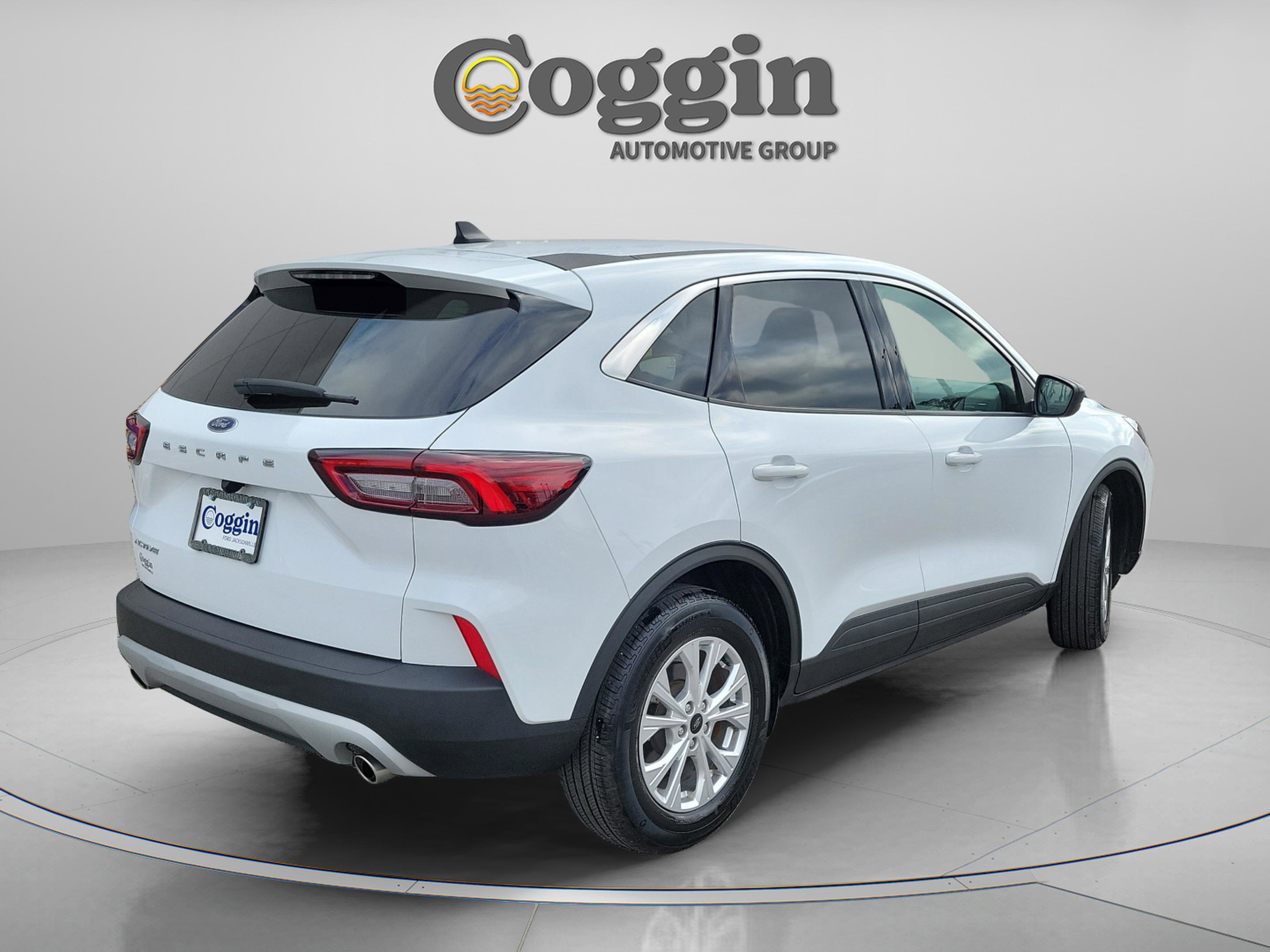 Certified 2024 Ford Escape Active image 3