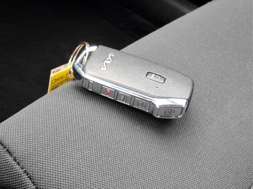 Used 2022 Kia K5 LXS AWD/4WD image 24