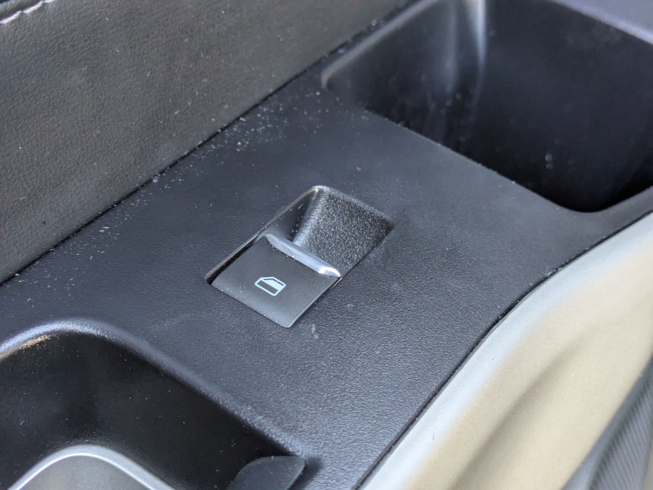 Certified 2022 Ford Explorer XLT image 25