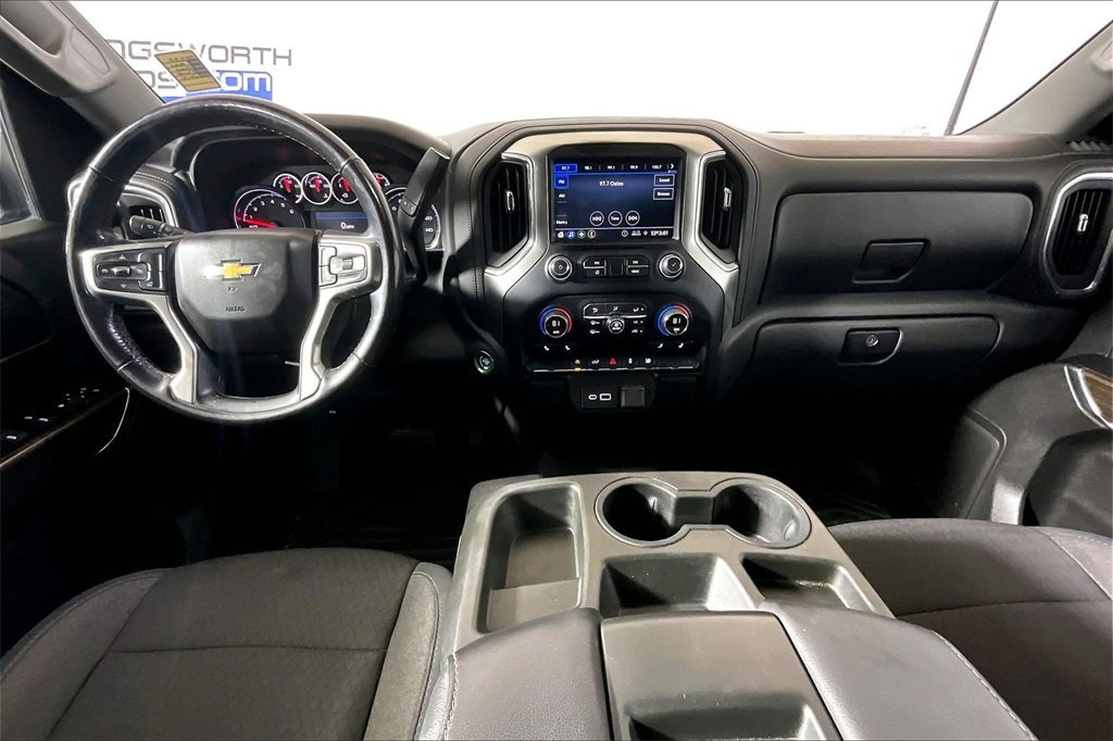 Used 2020 Chevrolet Silverado 1500 LT w/ Texas Edition image 11