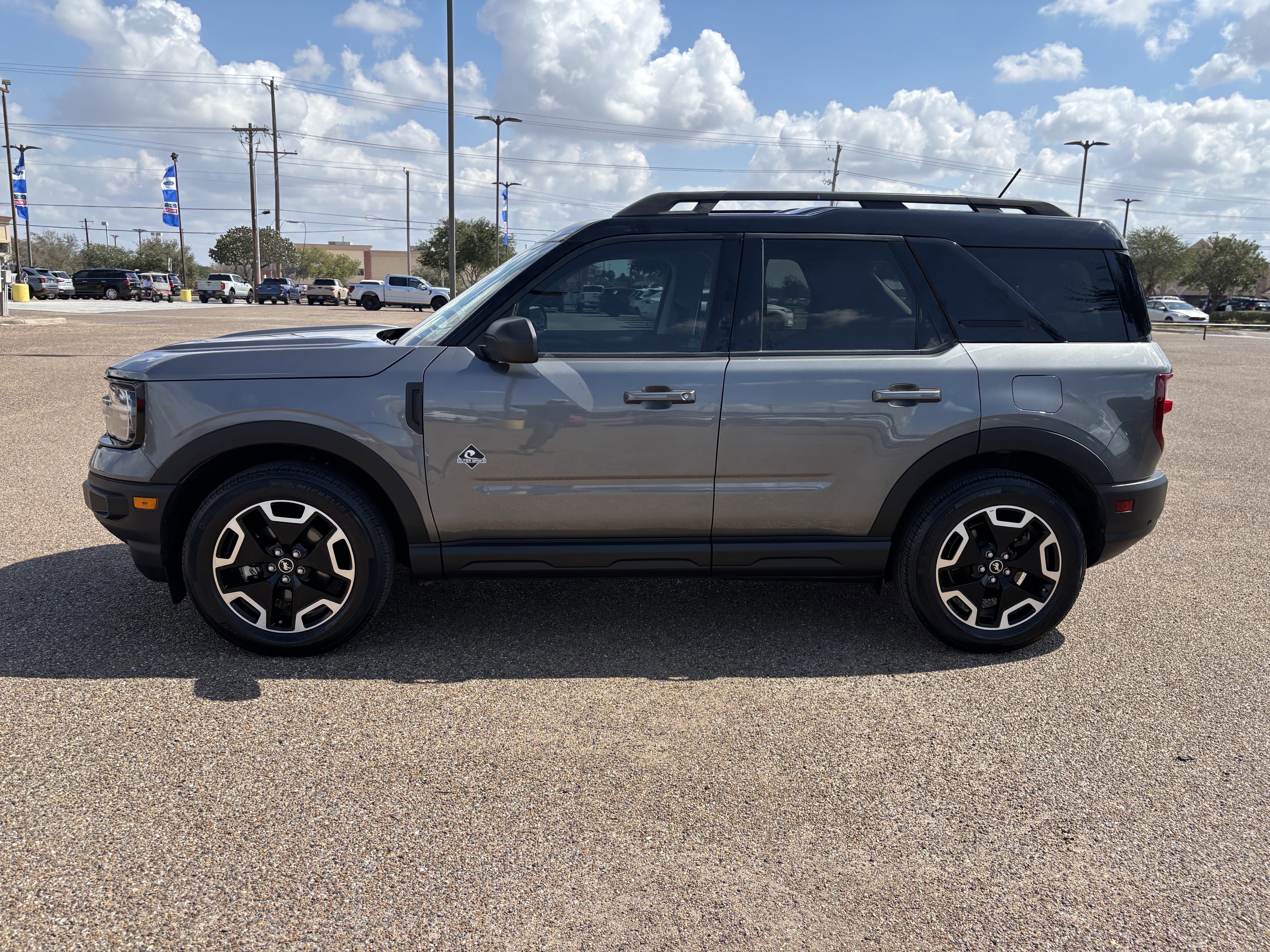 Certified 2023 Ford Bronco Sport Outer Banks w/ Tech Package image 3